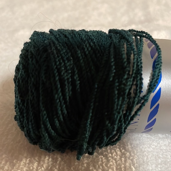 Vintage BRENTWOOD Yarn 5 Skeins 300 Yards  Green Onyx Made in America - Picture 8 of 8
